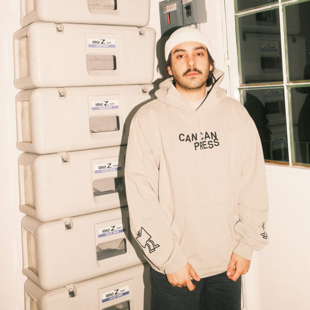 Can Can Press Hoodie 01