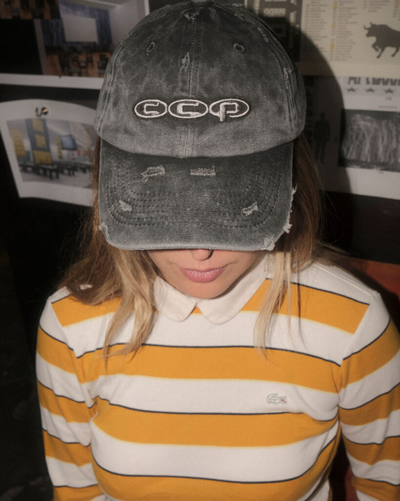 CCP Distressed Negra — Gorra